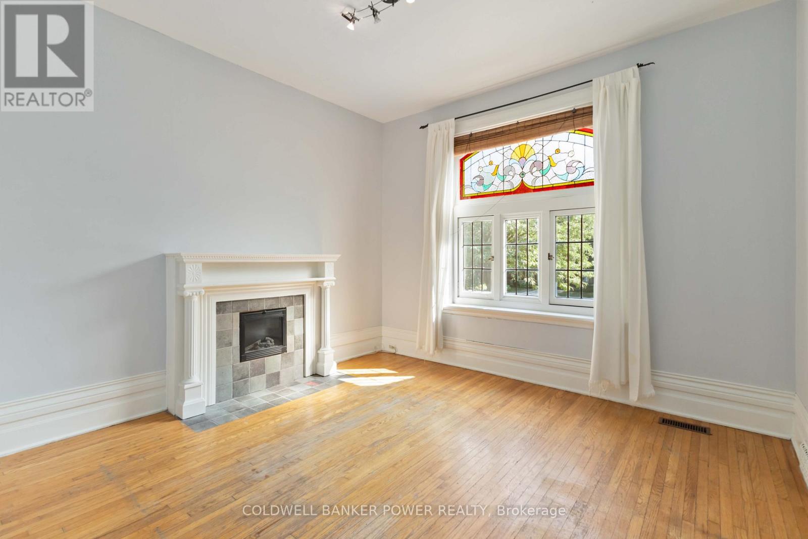 547 William Street, London East (East F), Ontario  N6B 3E8 - Photo 7 - X12444163