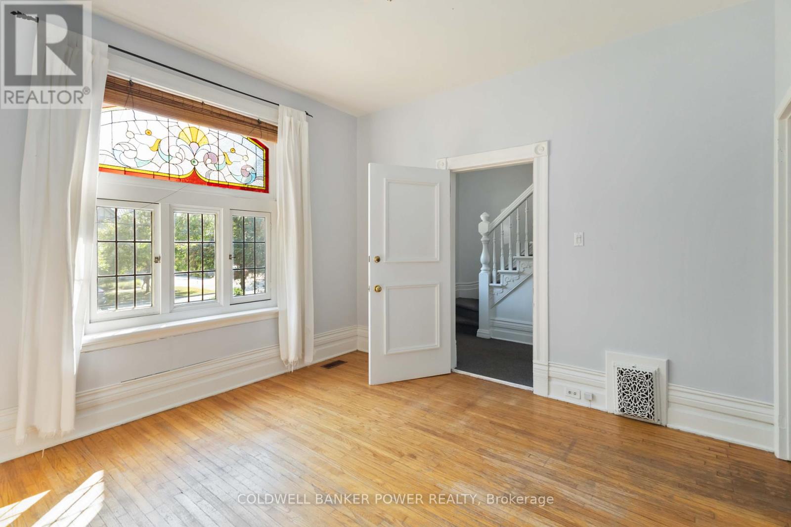 547 William Street, London East (East F), Ontario  N6B 3E8 - Photo 9 - X12444163