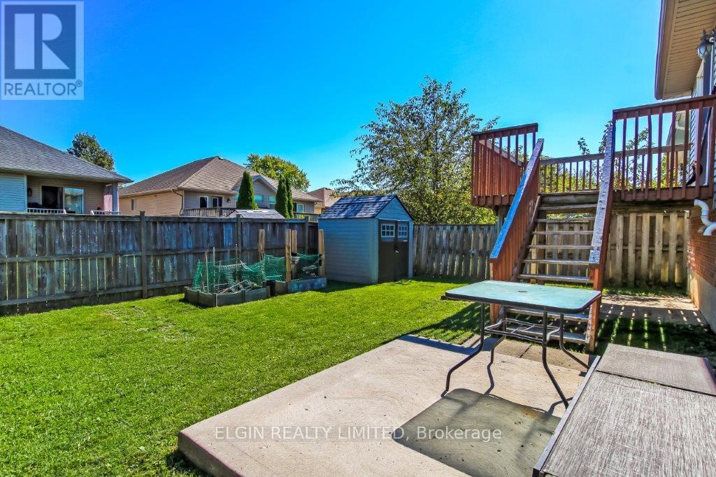 534 Highview Drive, St. Thomas, Ontario  N5R 6G3 - Photo 3 - X12444220