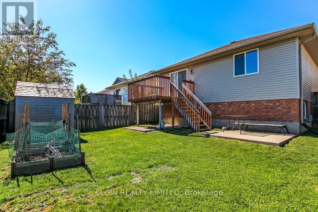 534 Highview Drive, St. Thomas, Ontario  N5R 6G3 - Photo 4 - X12444220
