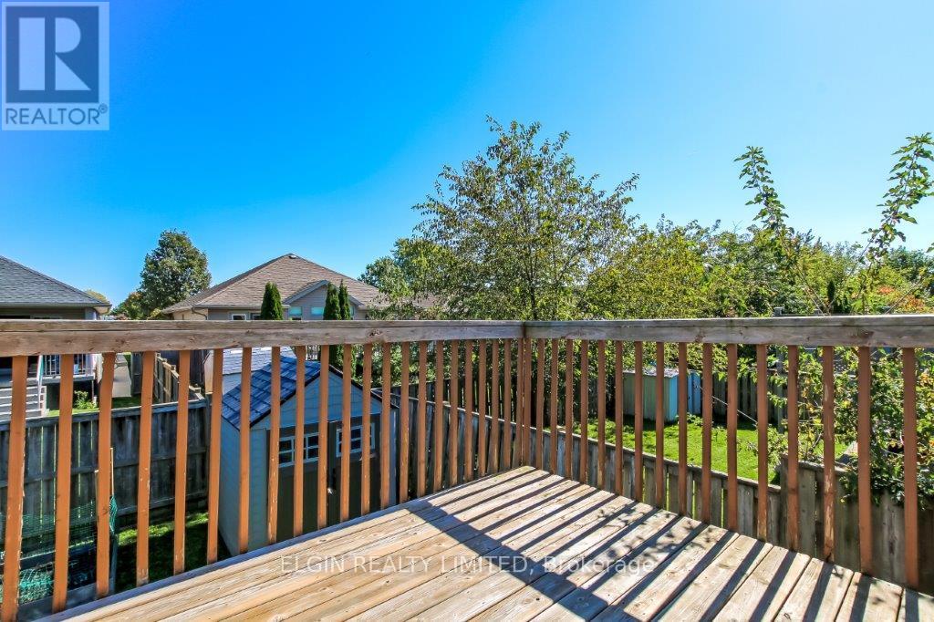 534 Highview Drive, St. Thomas, Ontario  N5R 6G3 - Photo 5 - X12444220