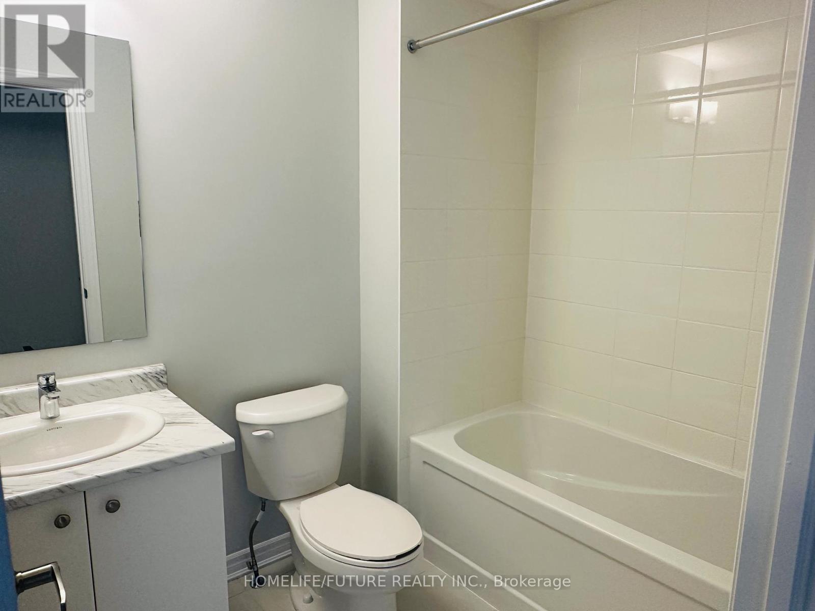 1136 Greentree Path, Oshawa, Ontario  L1H 8L7 - Photo 7 - E12444041