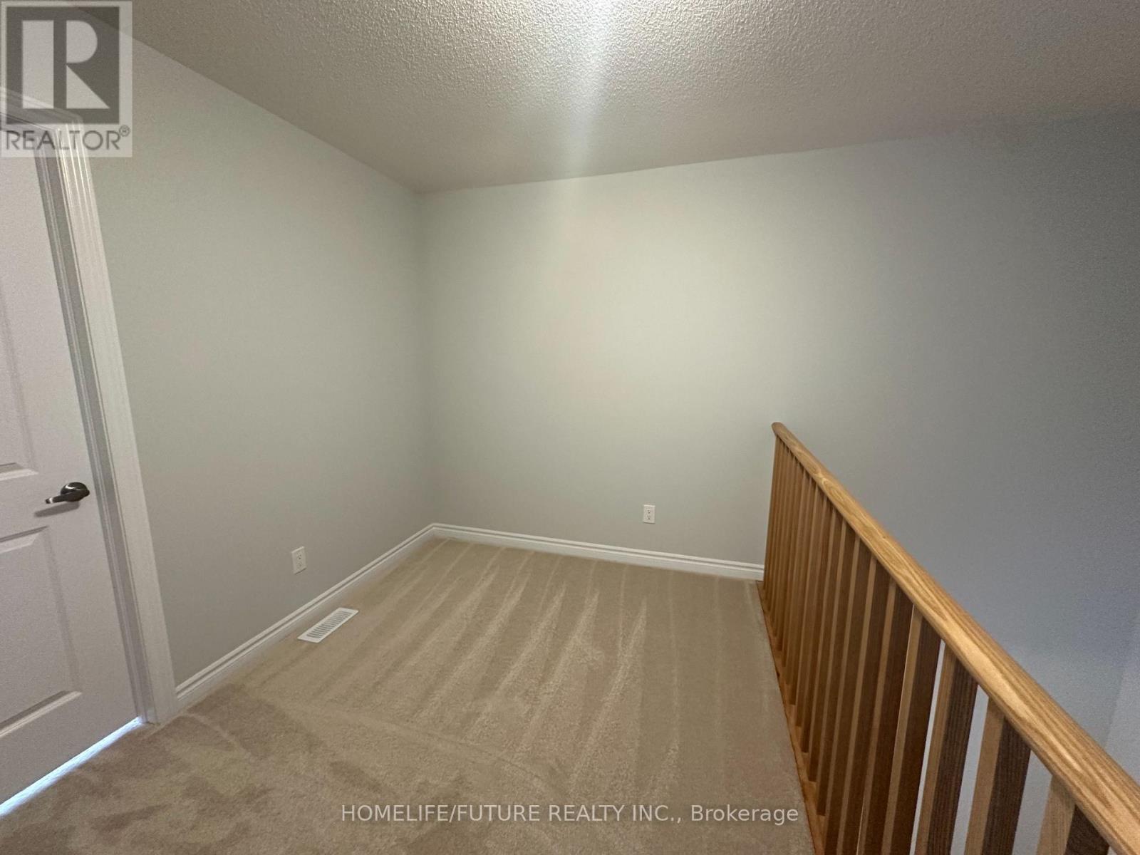 1136 Greentree Path, Oshawa, Ontario  L1H 8L7 - Photo 9 - E12444041