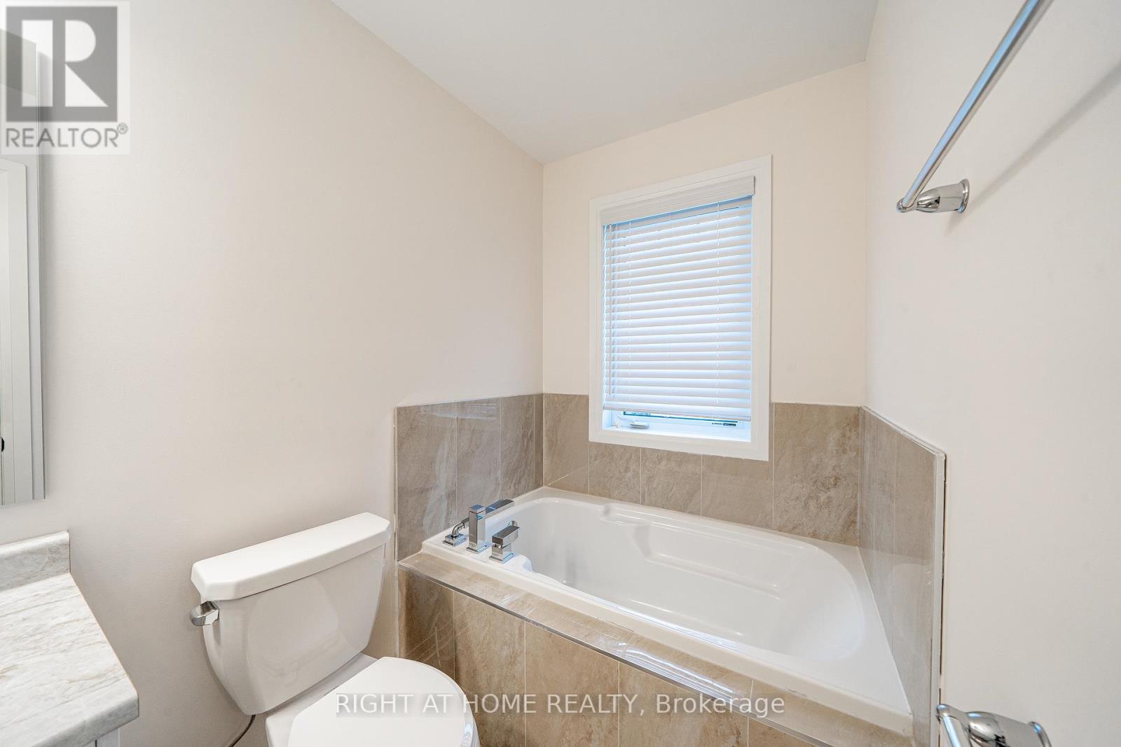 116 Bavin Street, Clarington, Ontario  L1C 7H5 - Photo 28 - E12444063