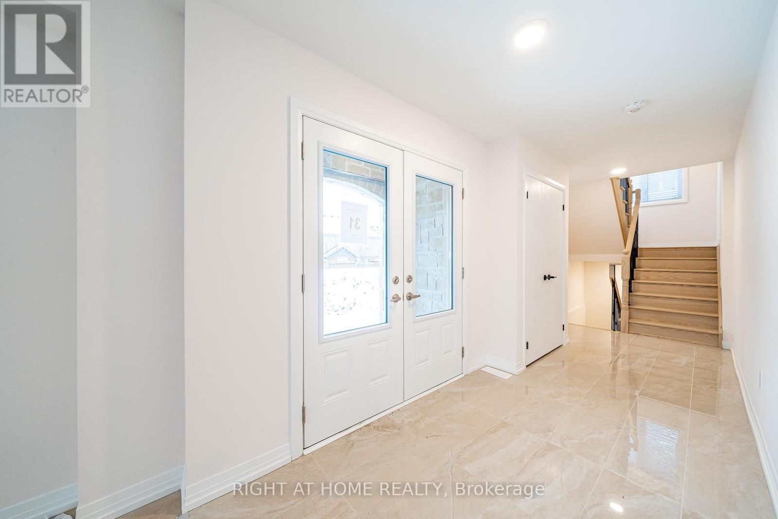 116 Bavin Street, Clarington, Ontario  L1C 7H5 - Photo 9 - E12444063