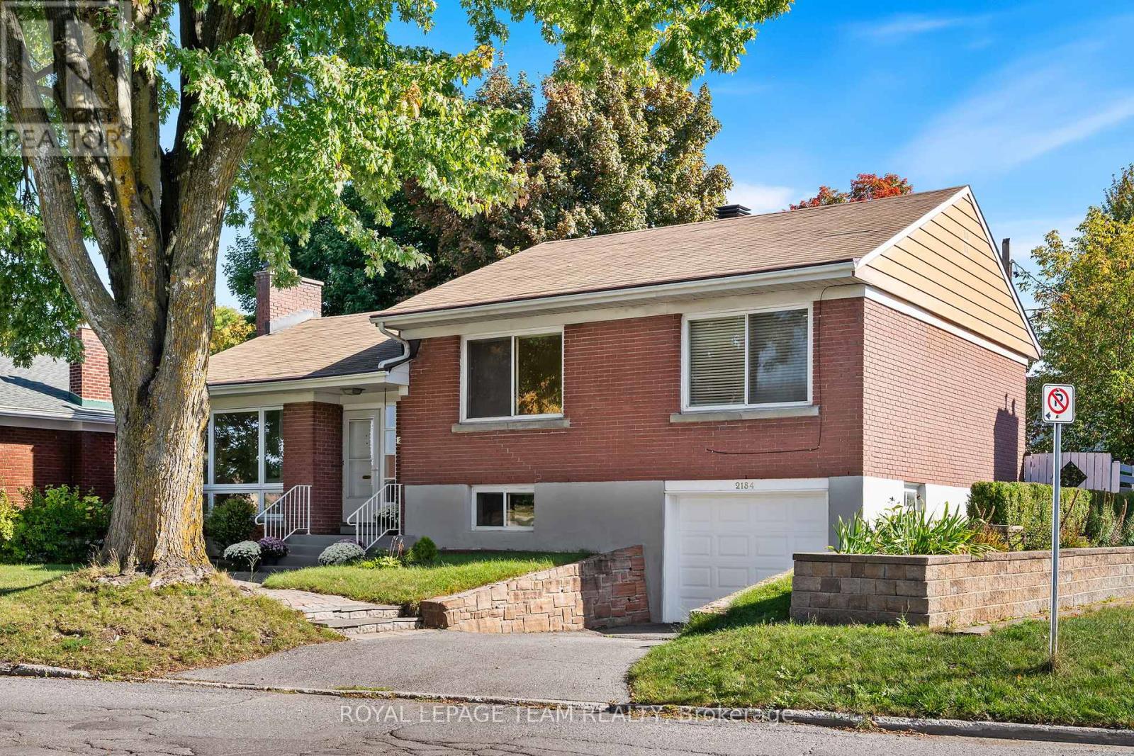 2184 IRIS STREET, Ottawa, Ontario