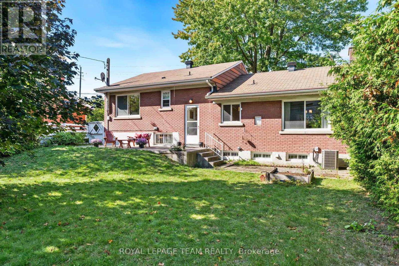 2184 Iris Street, Ottawa, Ontario  K2C 1B3 - Photo 24 - X12443220