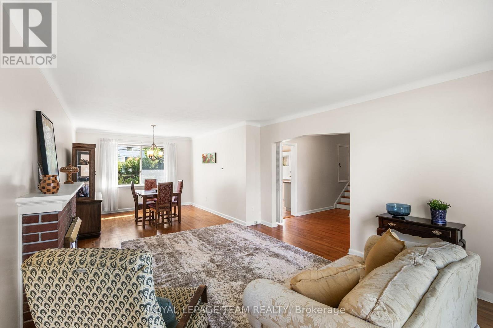 2184 Iris Street, Ottawa, Ontario  K2C 1B3 - Photo 6 - X12443220
