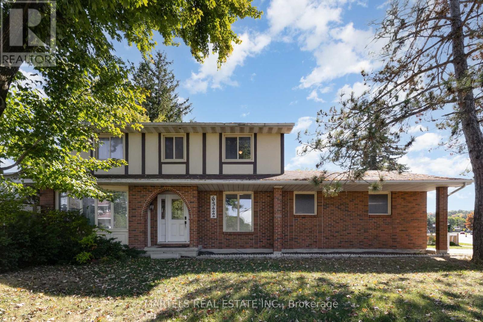 6322 Friar Gate, Ottawa, Ontario  K1C 1B4 - Photo 1 - X12444160