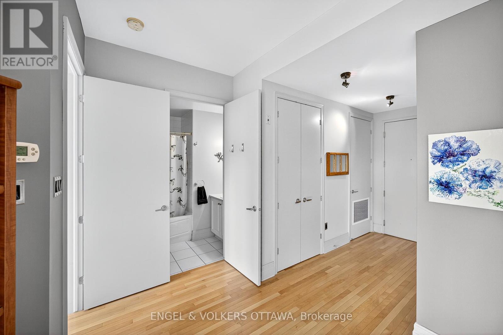 404 - 420 Berkley Avenue, Ottawa, Ontario  K2A 4H5 - Photo 26 - X12444173