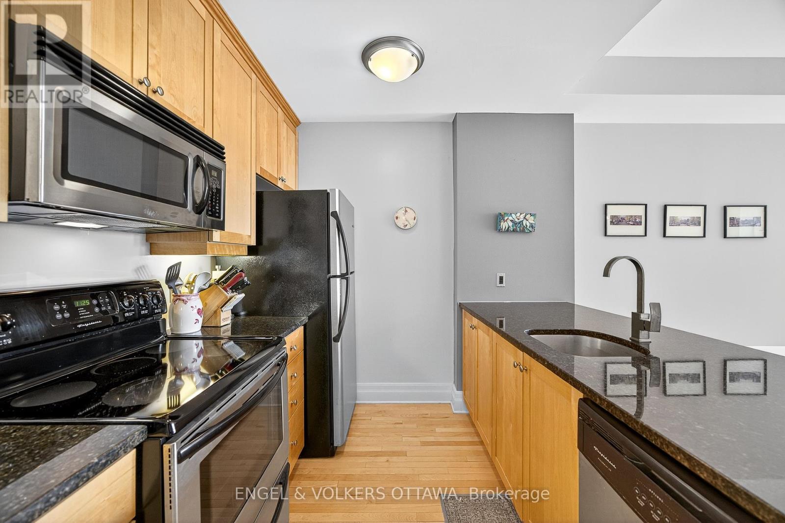 404 - 420 Berkley Avenue, Ottawa, Ontario  K2A 4H5 - Photo 28 - X12444173