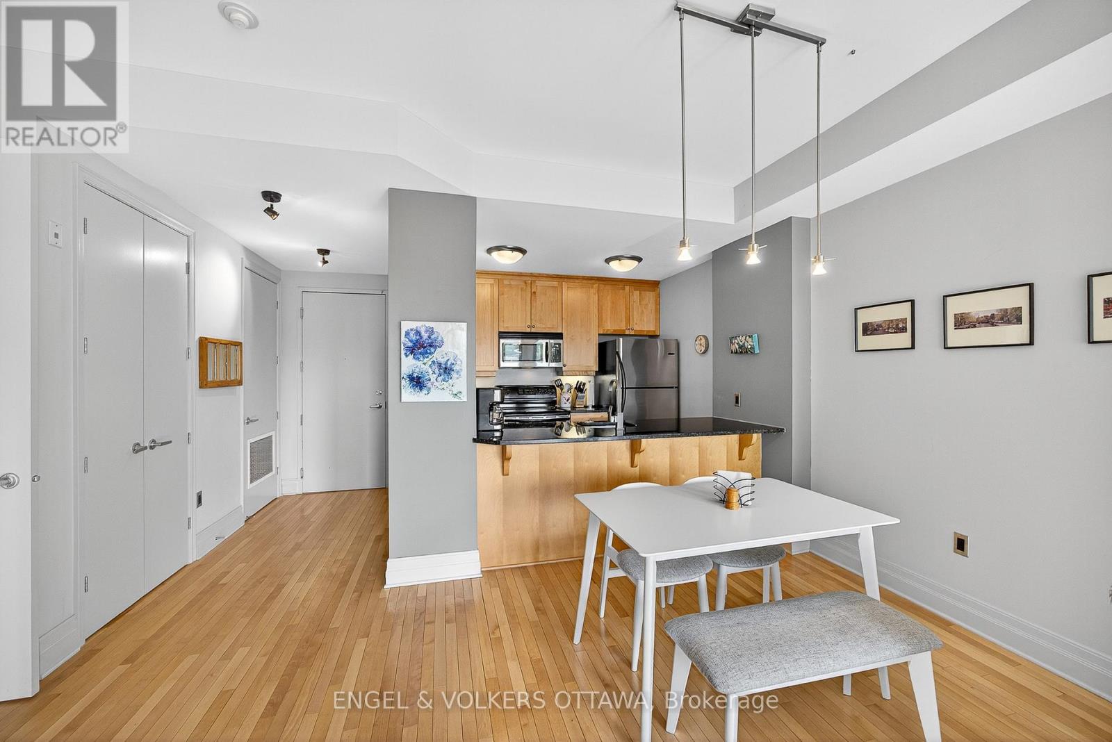 404 - 420 Berkley Avenue, Ottawa, Ontario  K2A 4H5 - Photo 7 - X12444173
