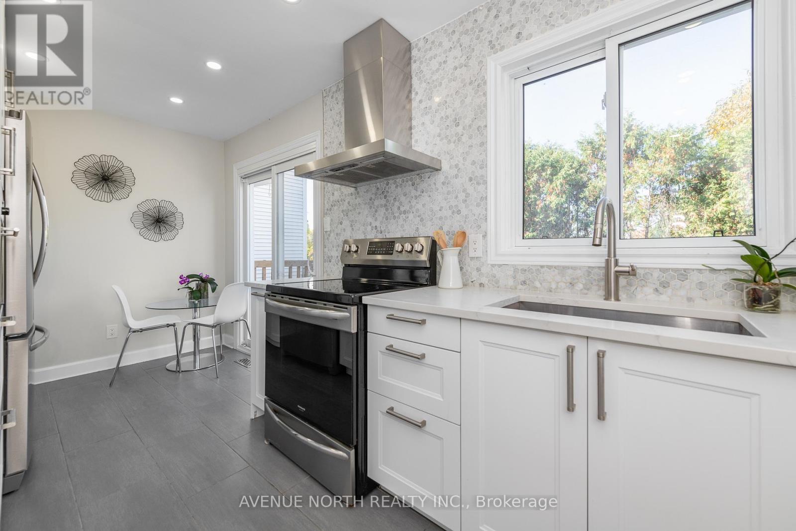 273 Cote-Royale Crescent, Ottawa, Ontario  K1E 3L5 - Photo 13 - X12444176