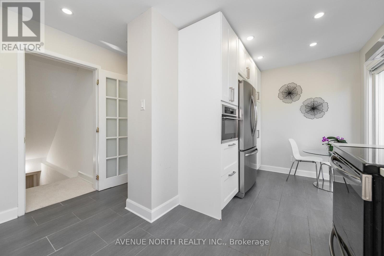 273 Cote-Royale Crescent, Ottawa, Ontario  K1E 3L5 - Photo 14 - X12444176