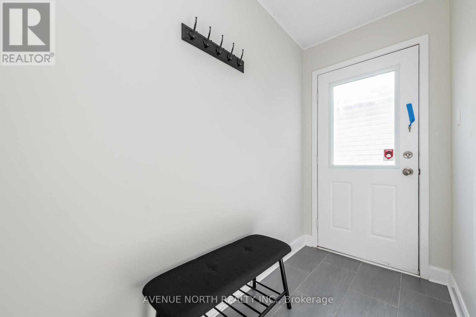 273 Cote-Royale Crescent, Ottawa, Ontario  K1E 3L5 - Photo 19 - X12444176