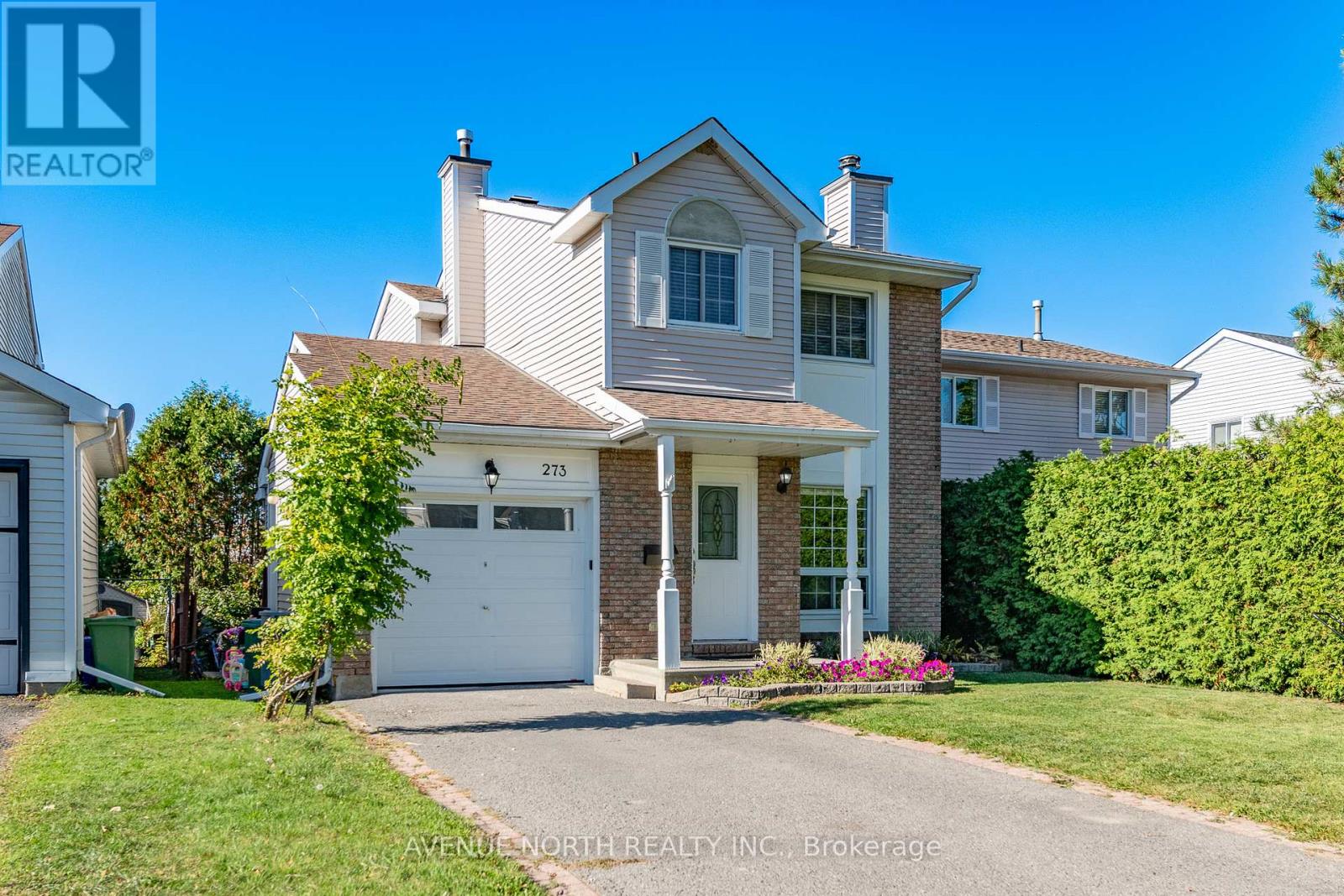 273 Cote-Royale Crescent, Ottawa, Ontario  K1E 3L5 - Photo 2 - X12444176