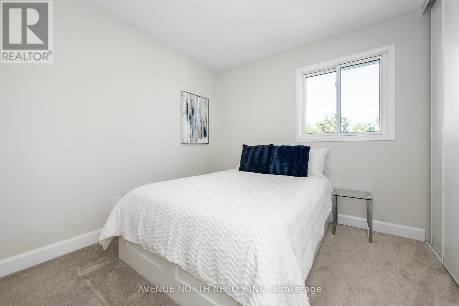 273 Cote-Royale Crescent, Ottawa, Ontario  K1E 3L5 - Photo 22 - X12444176