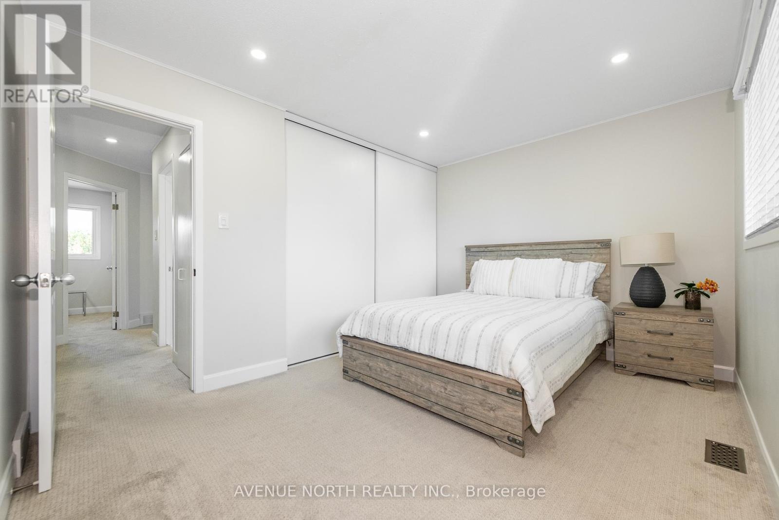 273 Cote-Royale Crescent, Ottawa, Ontario  K1E 3L5 - Photo 31 - X12444176