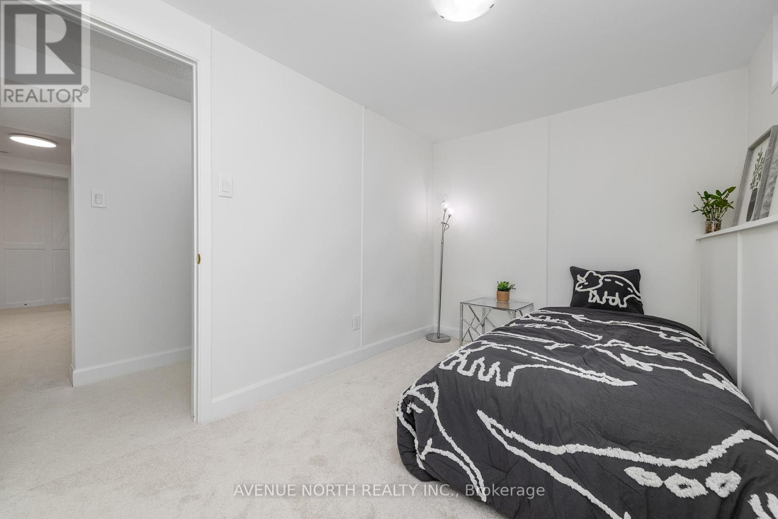 273 Cote-Royale Crescent, Ottawa, Ontario  K1E 3L5 - Photo 40 - X12444176