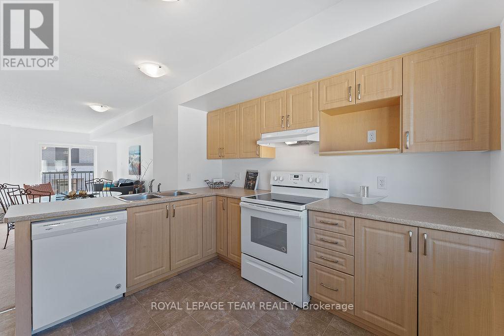 538 Recolte Private, Ottawa, Ontario  K1E 0B4 - Photo 10 - X12444203