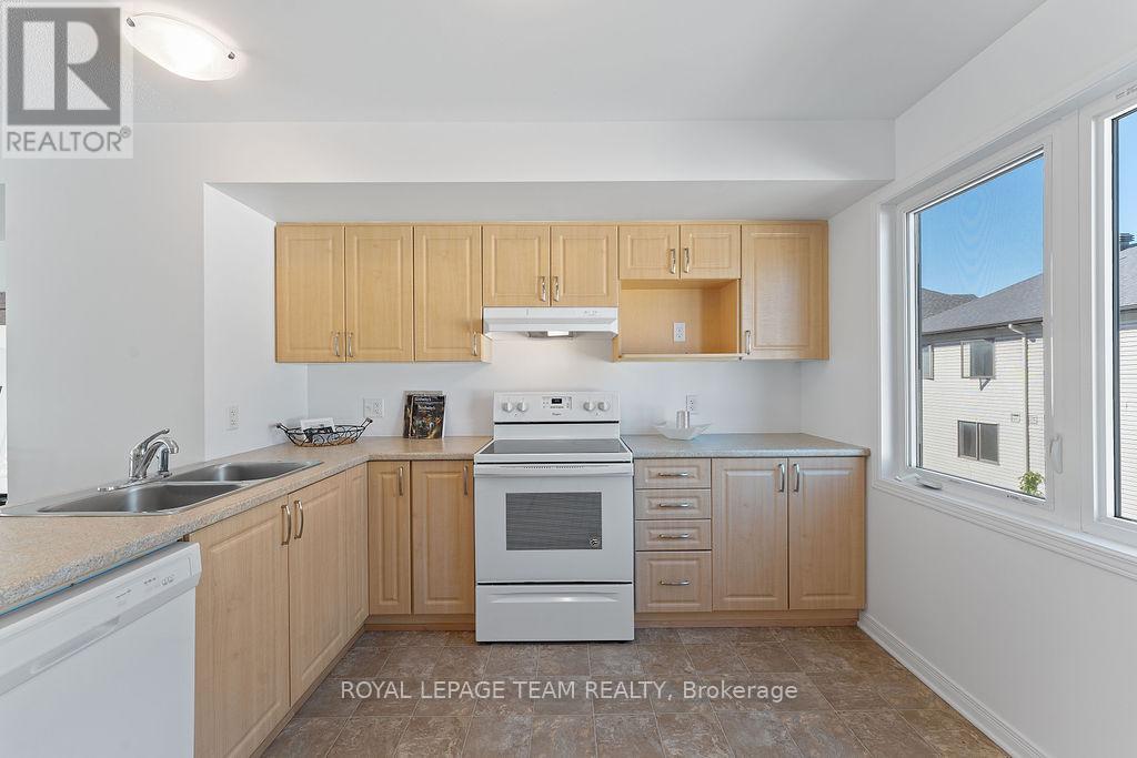 538 Recolte Private, Ottawa, Ontario  K1E 0B4 - Photo 9 - X12444203
