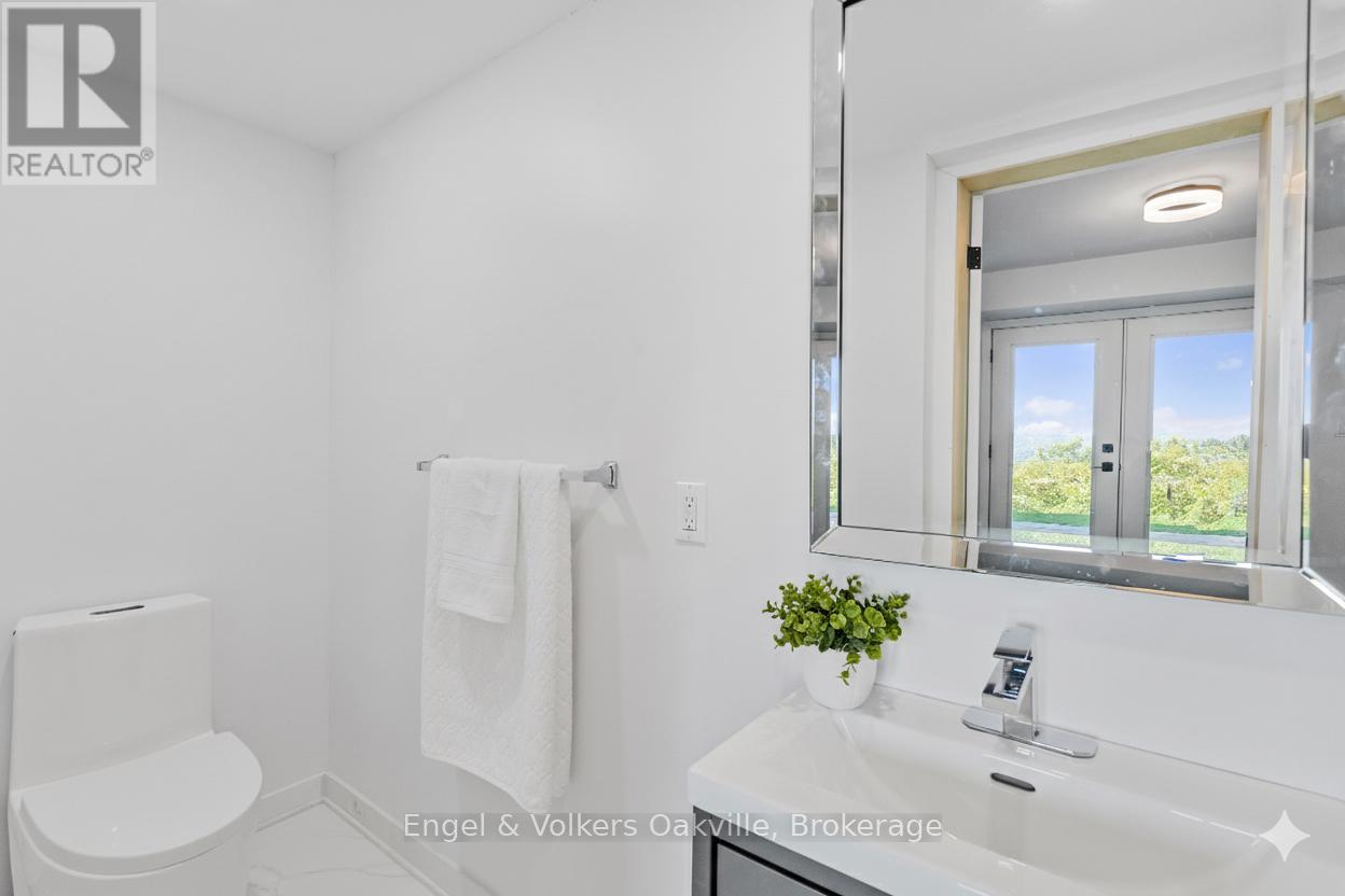 50 Oak Avenue, Hamilton, Ontario  L9H 4Y9 - Photo 34 - X12444195