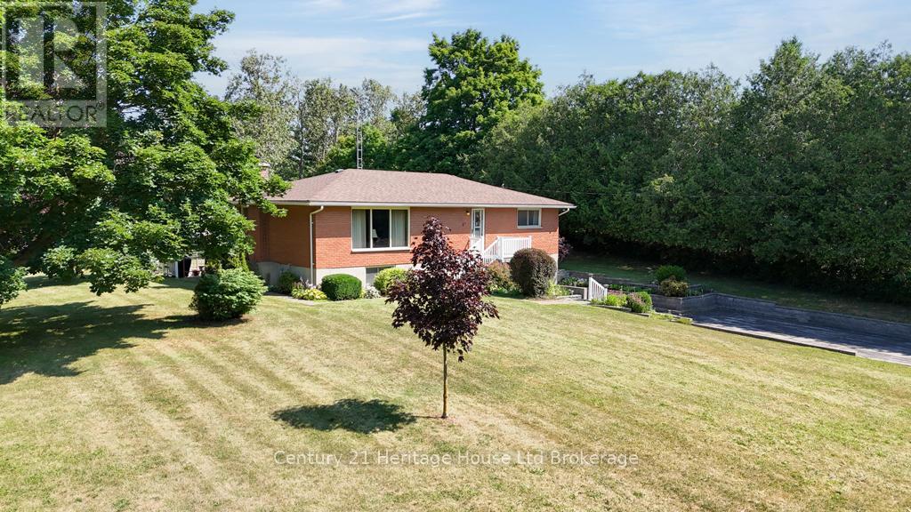403131 Robinson Road, South-West Oxford, Ontario  N5C 3J7 - Photo 4 - X12444171