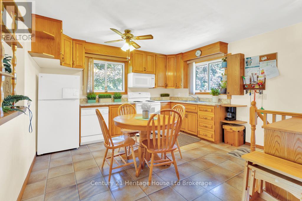 403131 Robinson Road, South-West Oxford, Ontario  N5C 3J7 - Photo 8 - X12444171