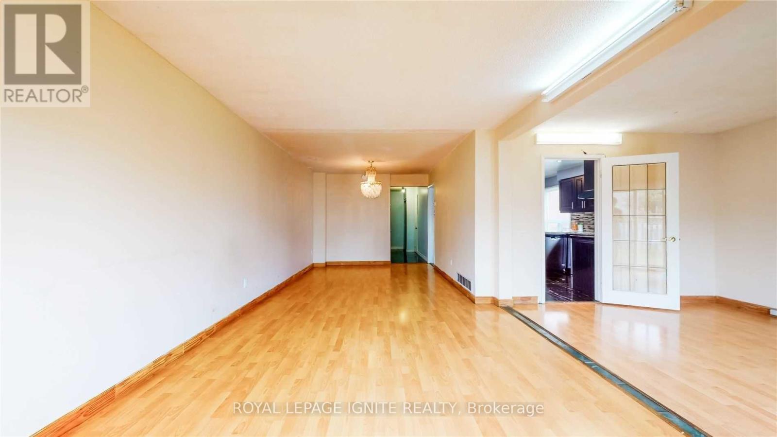 11 James Edward Drive, Markham, Ontario  L3S 1Y9 - Photo 5 - N12444014