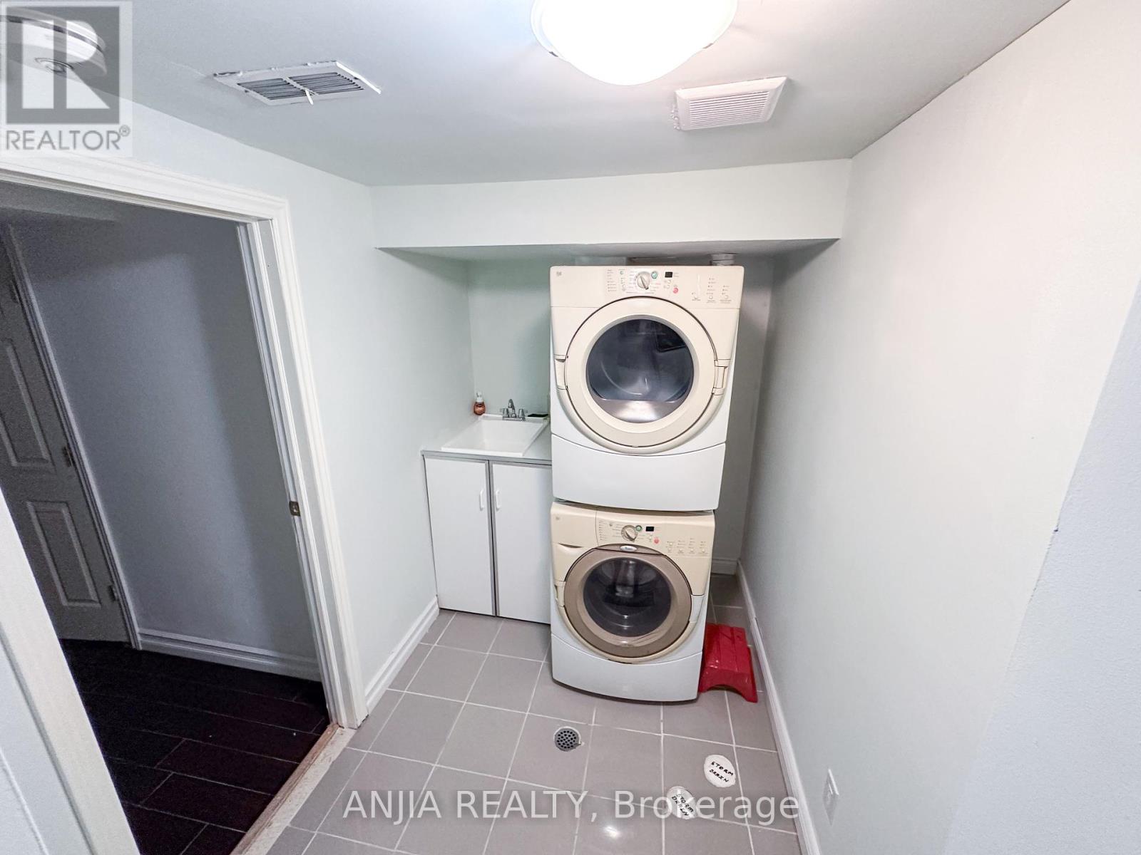 Upper - 18 Balmano Road, Markham, Ontario  L6E 1X4 - Photo 16 - N12444062