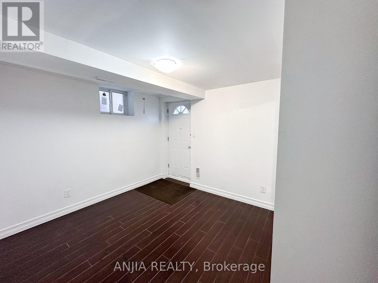 Upper - 18 Balmano Road, Markham, Ontario  L6E 1X4 - Photo 17 - N12444062