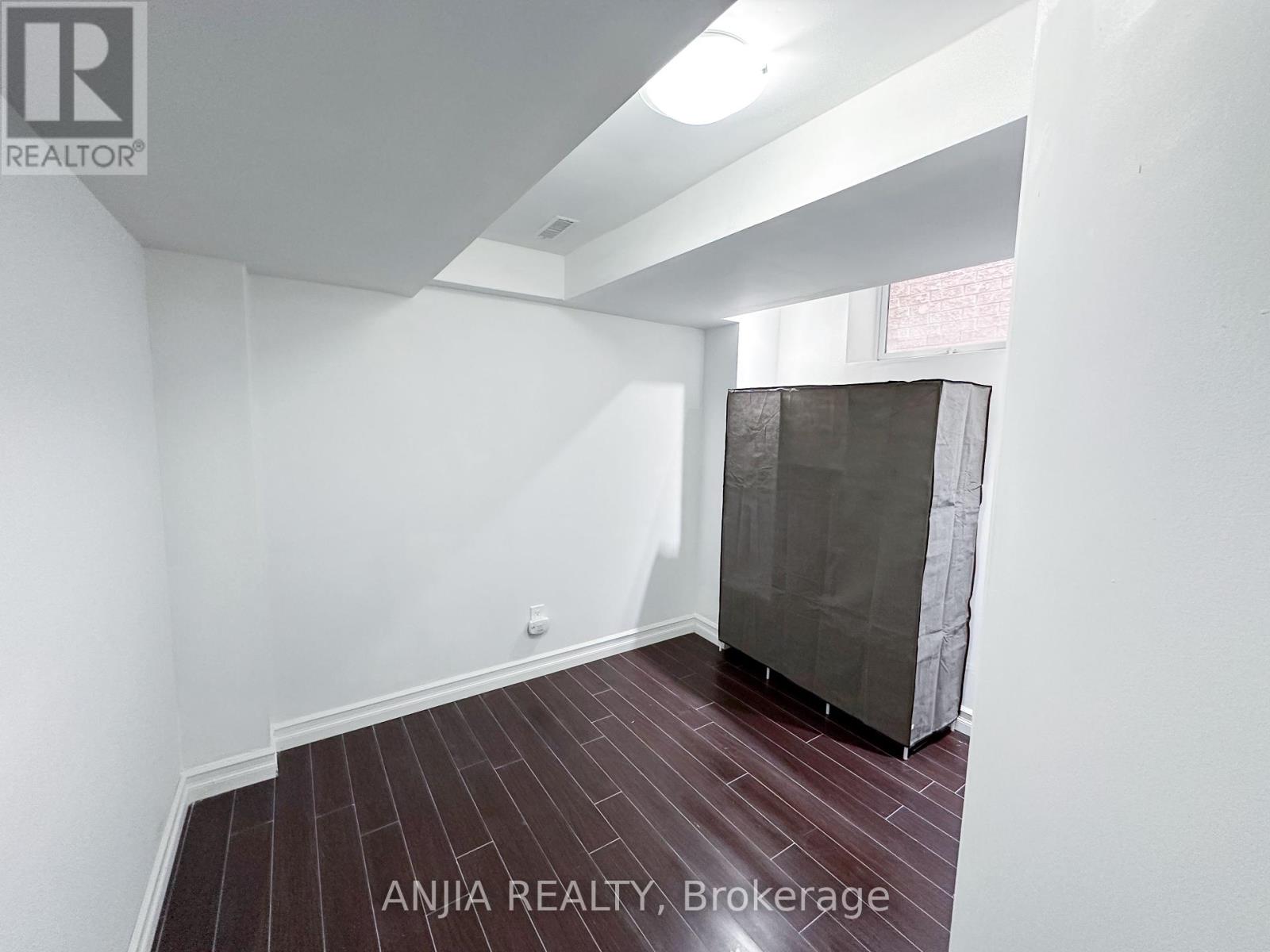 Upper - 18 Balmano Road, Markham, Ontario  L6E 1X4 - Photo 20 - N12444062