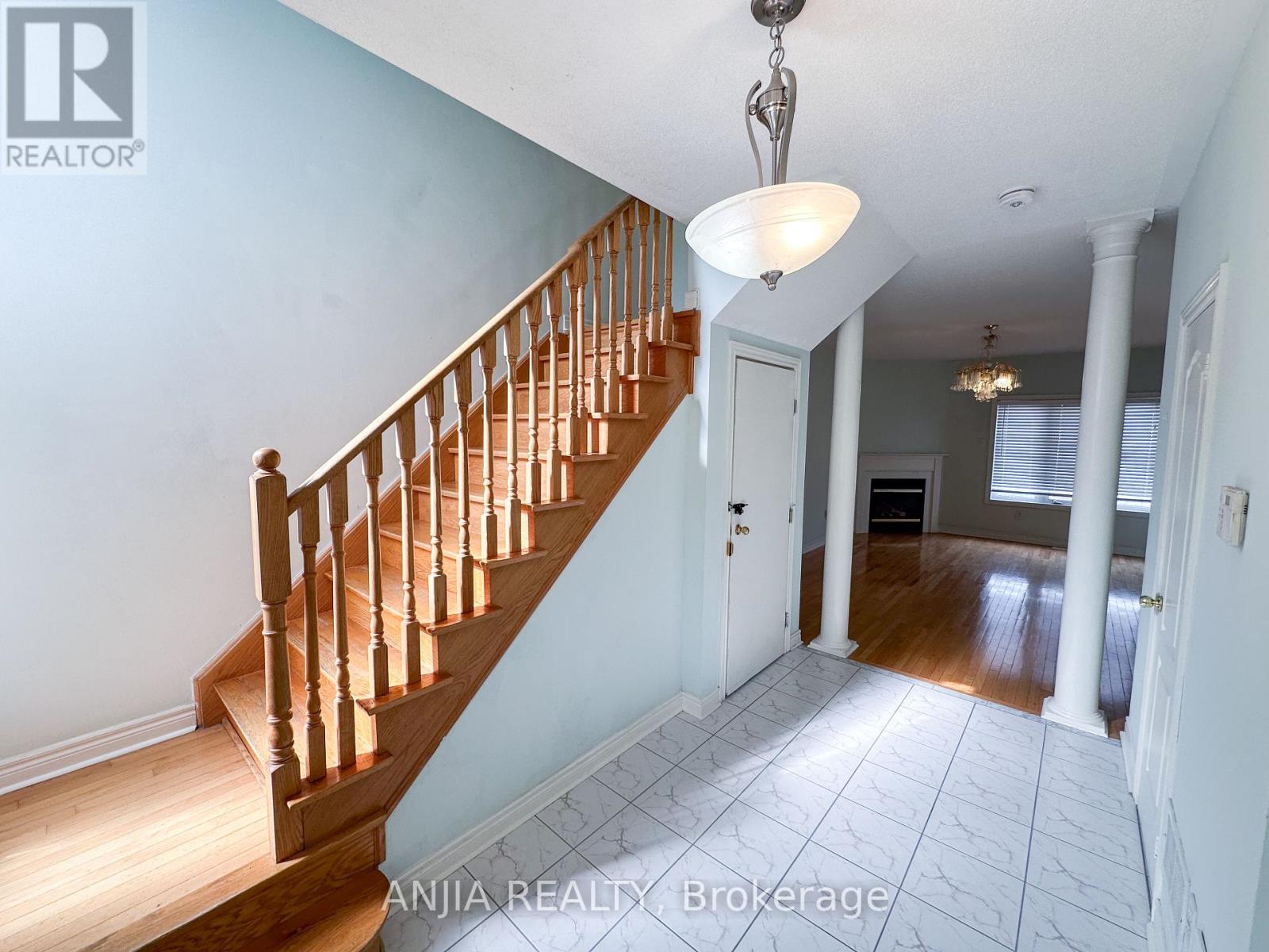 Upper - 18 Balmano Road, Markham, Ontario  L6E 1X4 - Photo 5 - N12444062