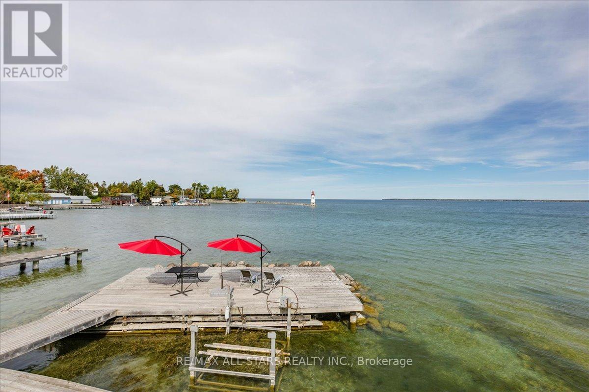 1 Cedarhurst Park, Georgina (Sutton & Jackson's Point), Ontario  L0E 1L0 - Photo 12 - N12444120