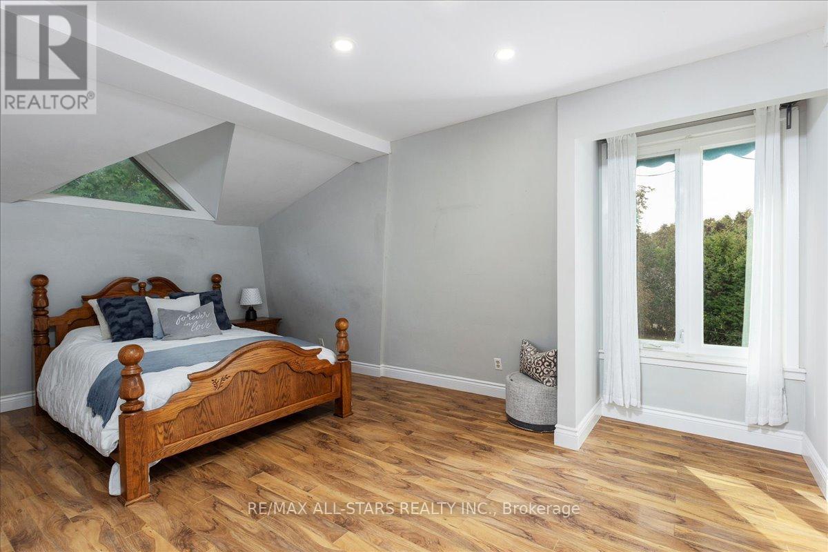 1 Cedarhurst Park, Georgina (Sutton & Jackson's Point), Ontario  L0E 1L0 - Photo 18 - N12444120
