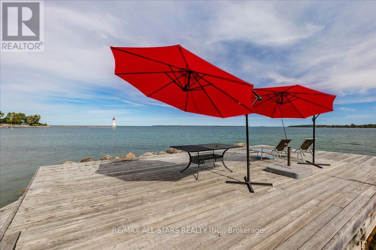 1 Cedarhurst Park, Georgina (Sutton & Jackson's Point), Ontario  L0E 1L0 - Photo 3 - N12444120