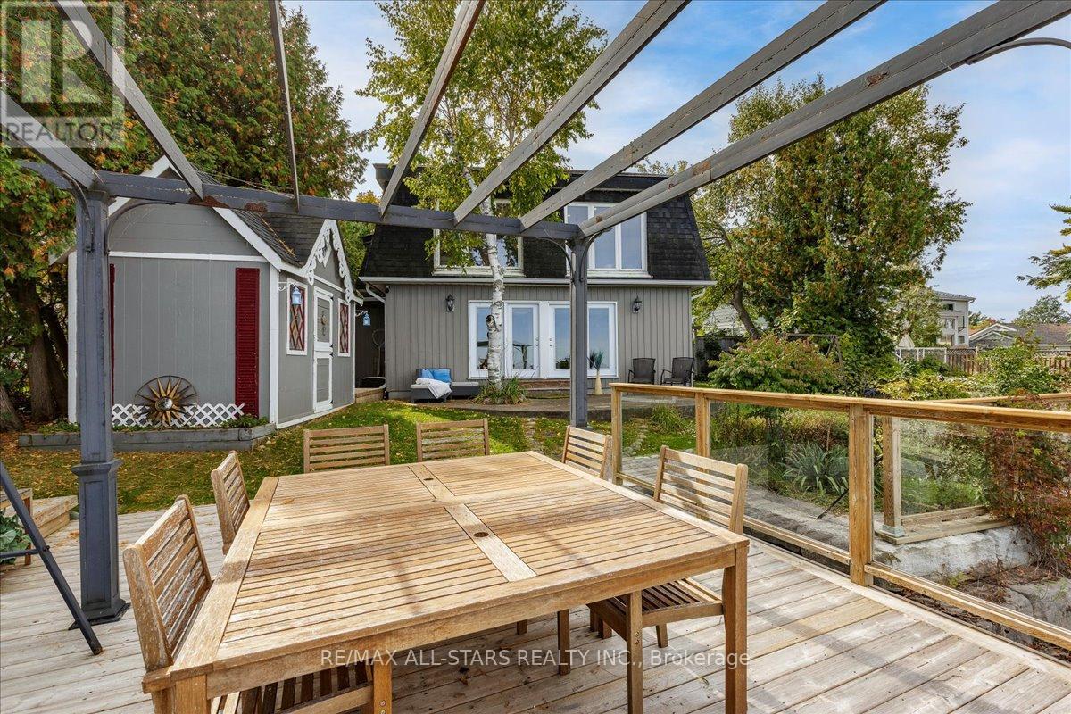 1 Cedarhurst Park, Georgina (Sutton & Jackson's Point), Ontario  L0E 1L0 - Photo 4 - N12444120
