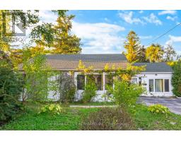 1035 Gorham Street, Newmarket (Gorham-College Manor), Ca