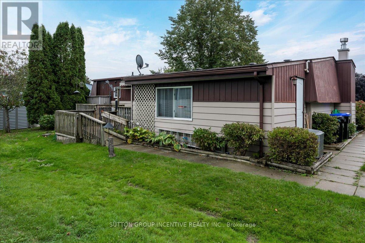 28 Linden Lane, Innisfil, Ontario  L9S 1N8 - Photo 18 - N12444135