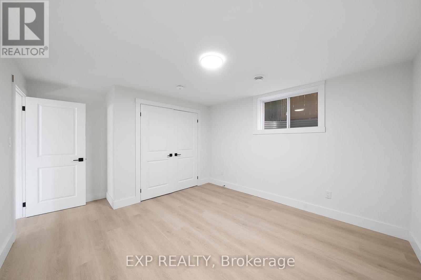 210 Morton Street, Thorold (Allanburg/thorold South), Ontario  L2V 1C7 - Photo 38 - X12444205