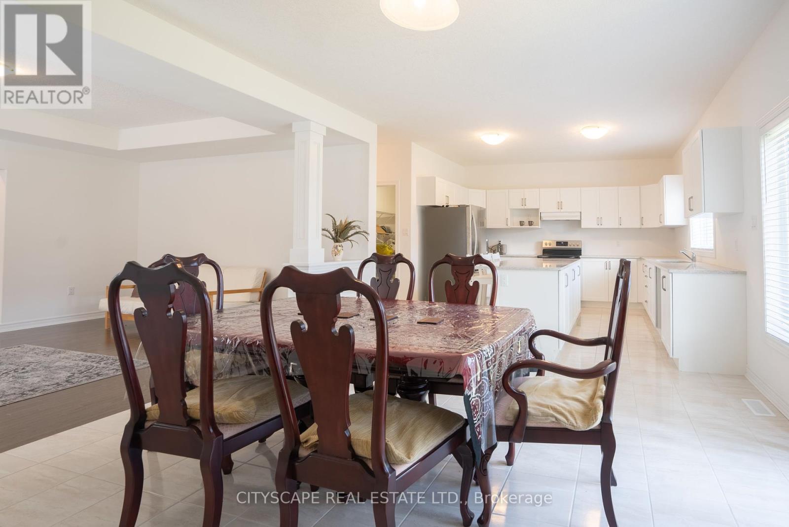 79 Plewes Drive, Collingwood, Ontario  L9Y 3B7 - Photo 4 - S12444010