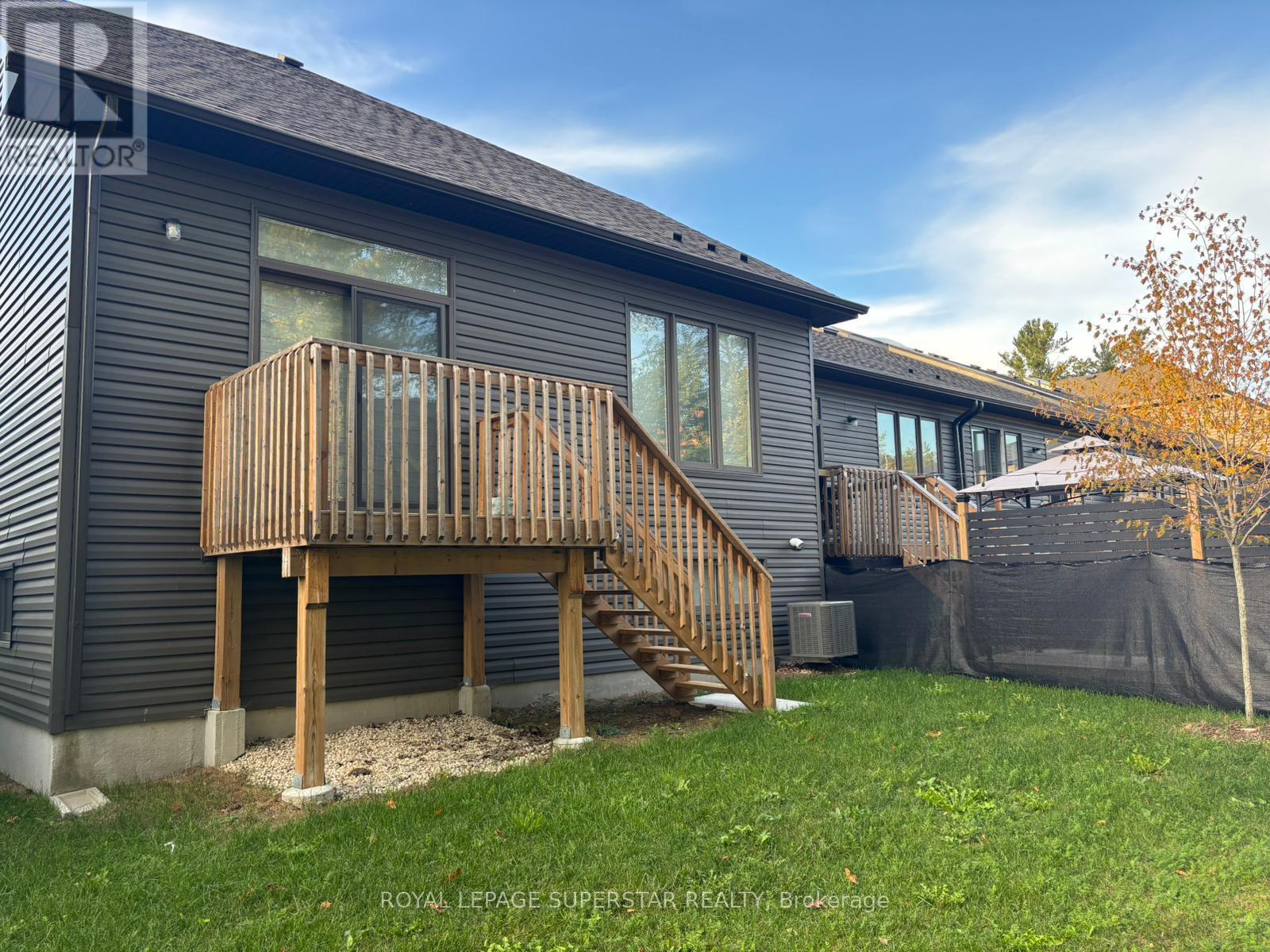 13 Eberhardt Drive, Wasaga Beach, Ontario  L9Z 0K6 - Photo 32 - S12444057