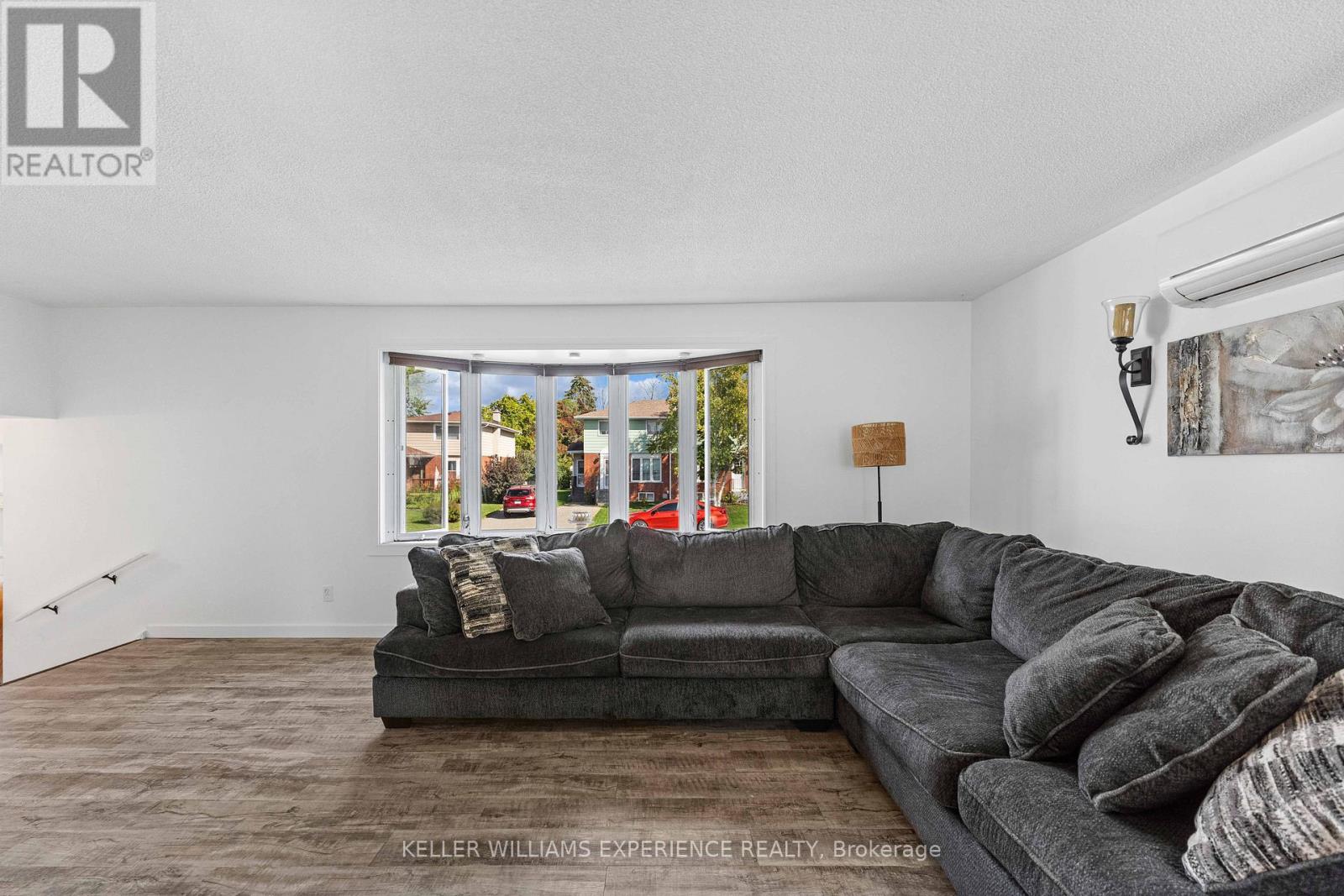 28 Gibbard Crescent, Collingwood, Ontario  L9Y 2C1 - Photo 11 - S12444109