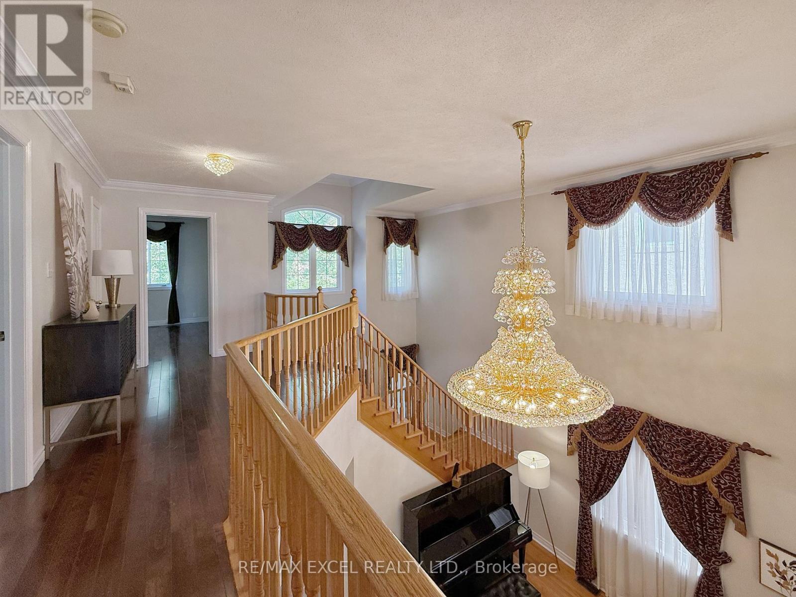 65 Falling River Drive, Richmond Hill, Ontario  L4S 2R3 - Photo 14 - N12439340