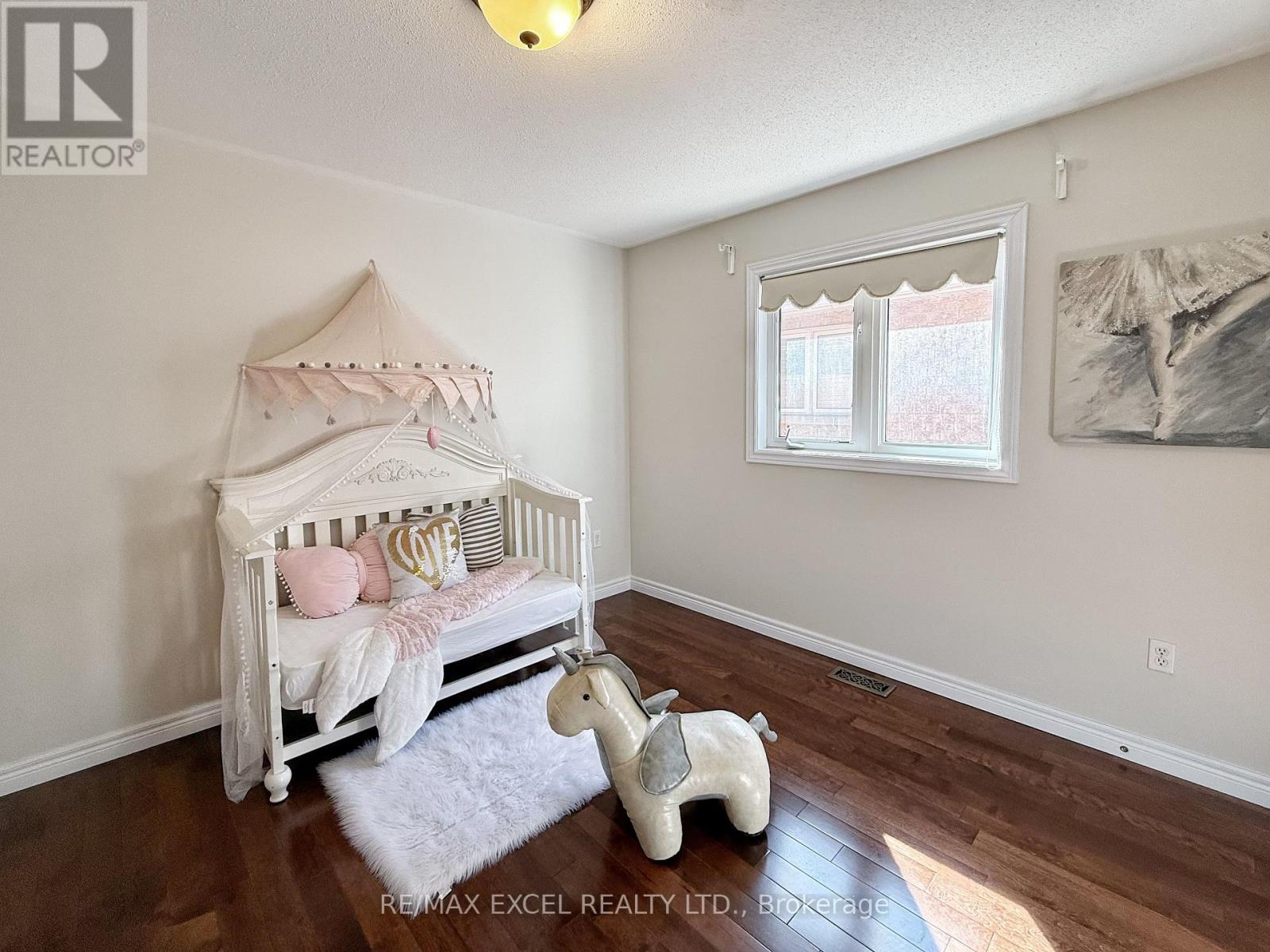 65 Falling River Drive, Richmond Hill, Ontario  L4S 2R3 - Photo 18 - N12439340