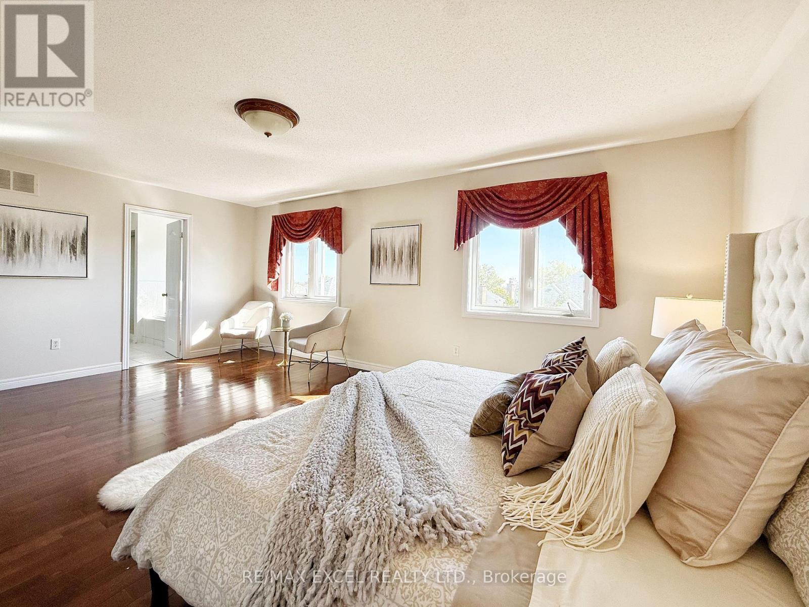 65 Falling River Drive, Richmond Hill, Ontario  L4S 2R3 - Photo 19 - N12439340