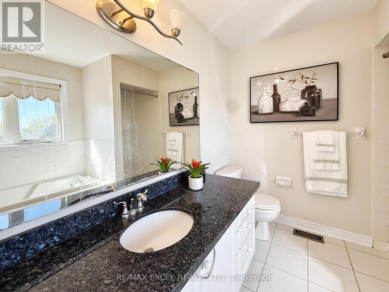 65 Falling River Drive, Richmond Hill, Ontario  L4S 2R3 - Photo 23 - N12439340