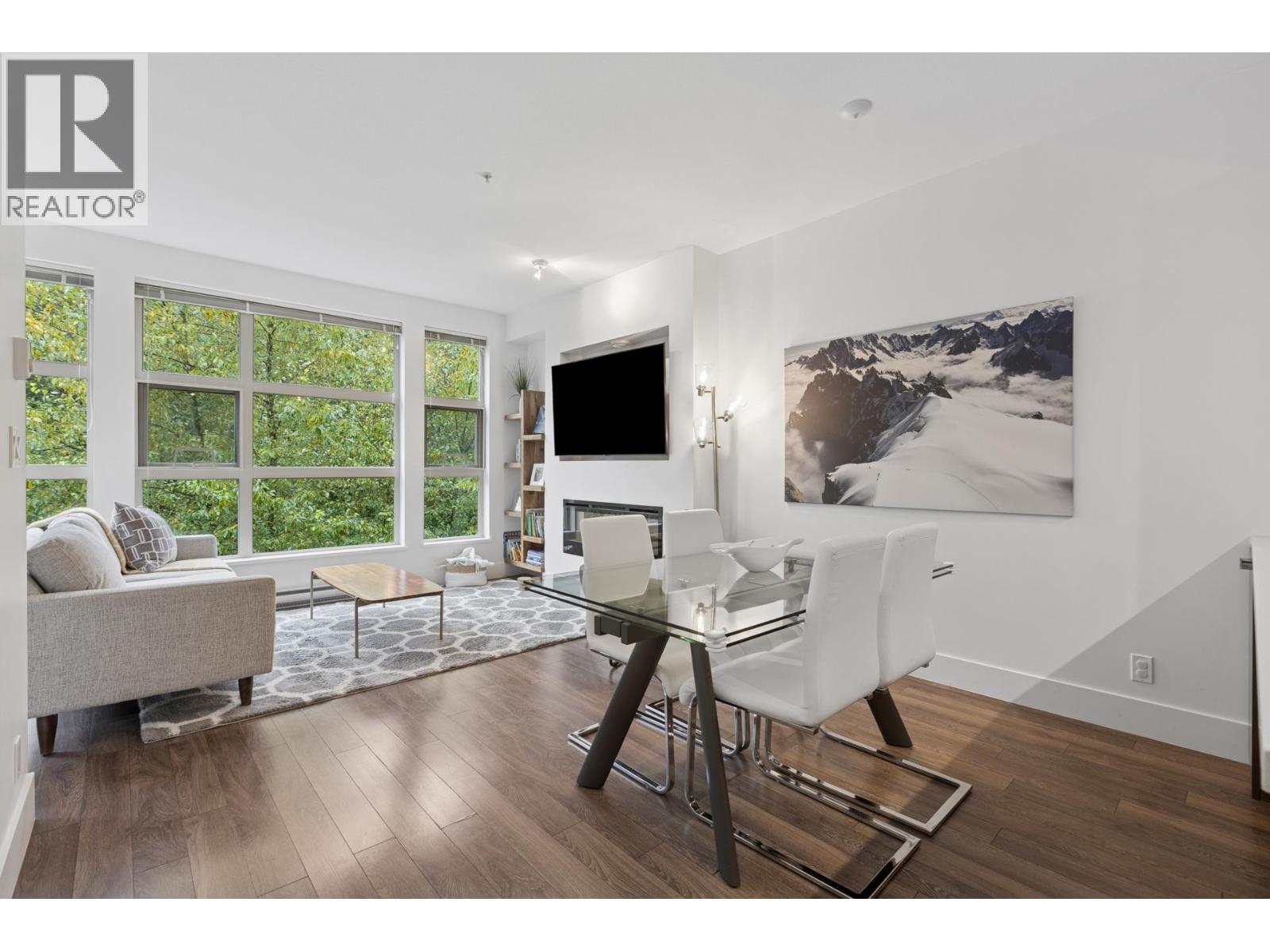 406 3606 Aldercrest Drive, North Vancouver, British Columbia  V7G 0A3 - Photo 2 - R3055210
