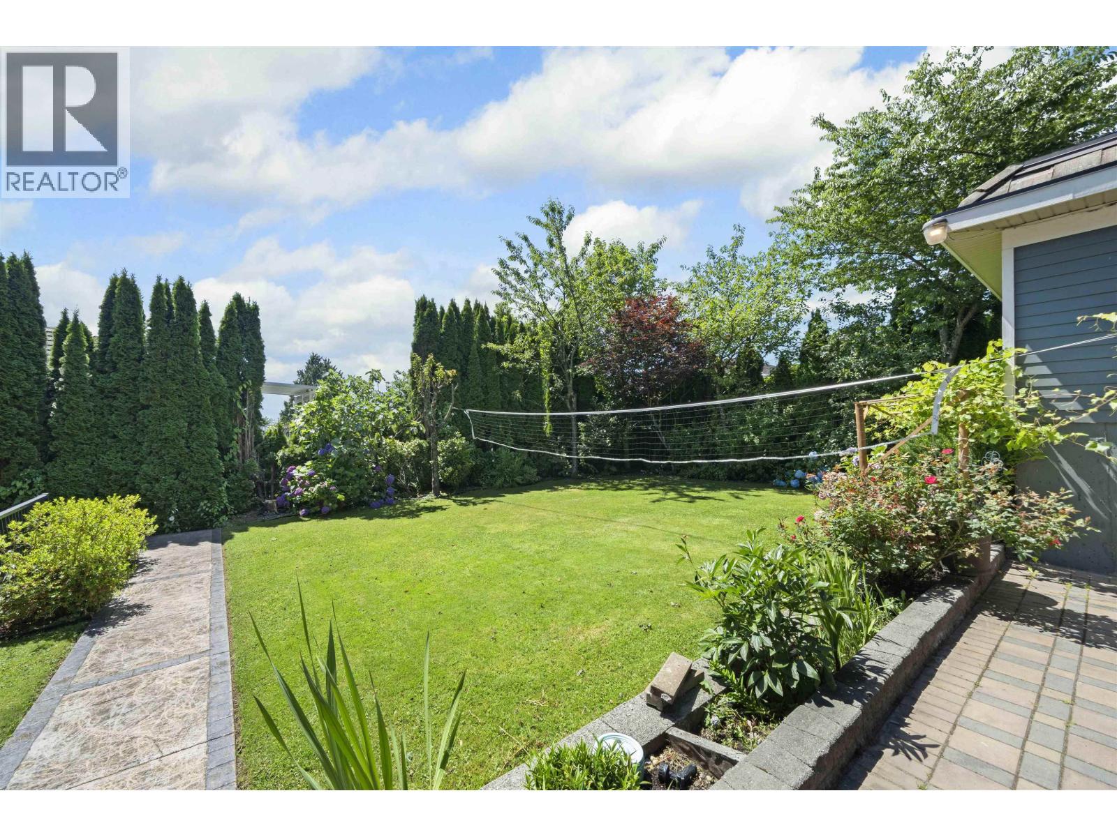 481 Holdom Avenue, Burnaby, British Columbia  V5B 3V3 - Photo 29 - R3055222