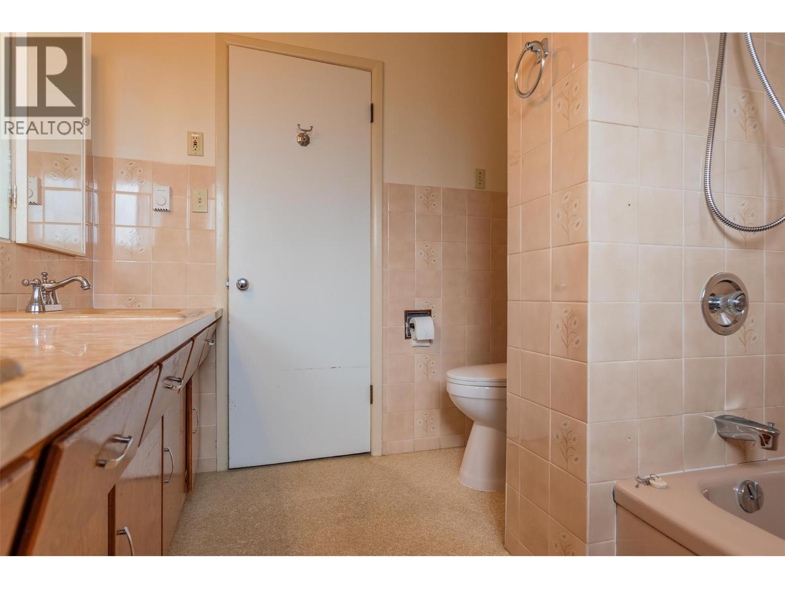 3141 Highway Drive, Trail, British Columbia  V1R 2T4 - Photo 25 - 10364809